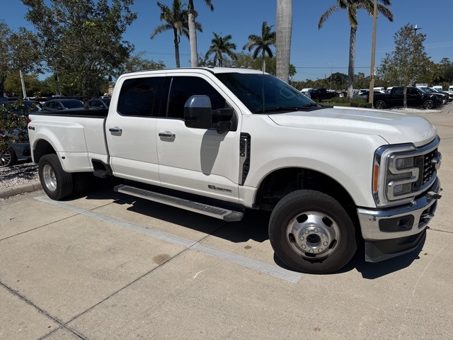 2023 Ford F-350SD LARIAT