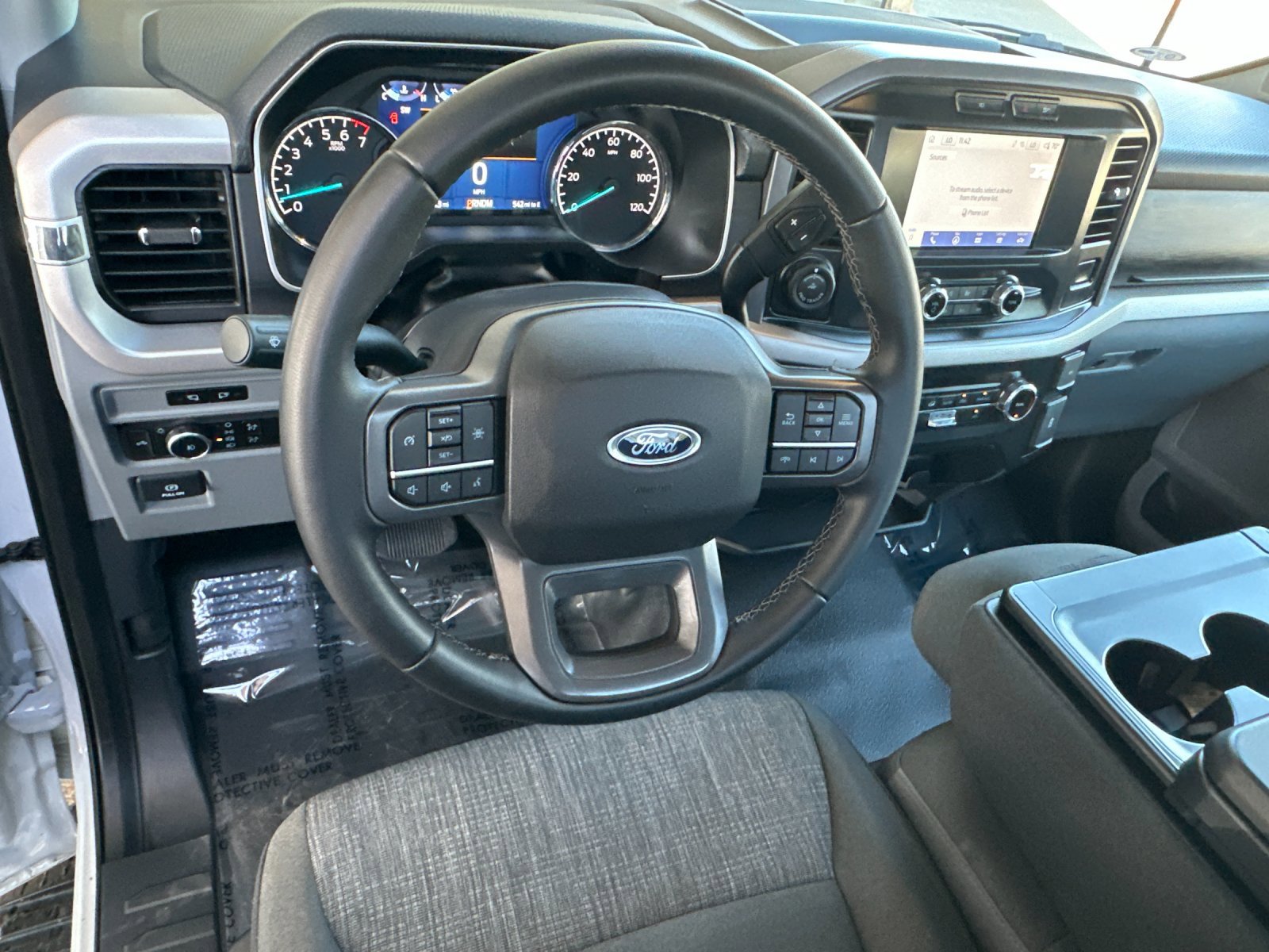 2023 Ford F-150 XLT photo 12