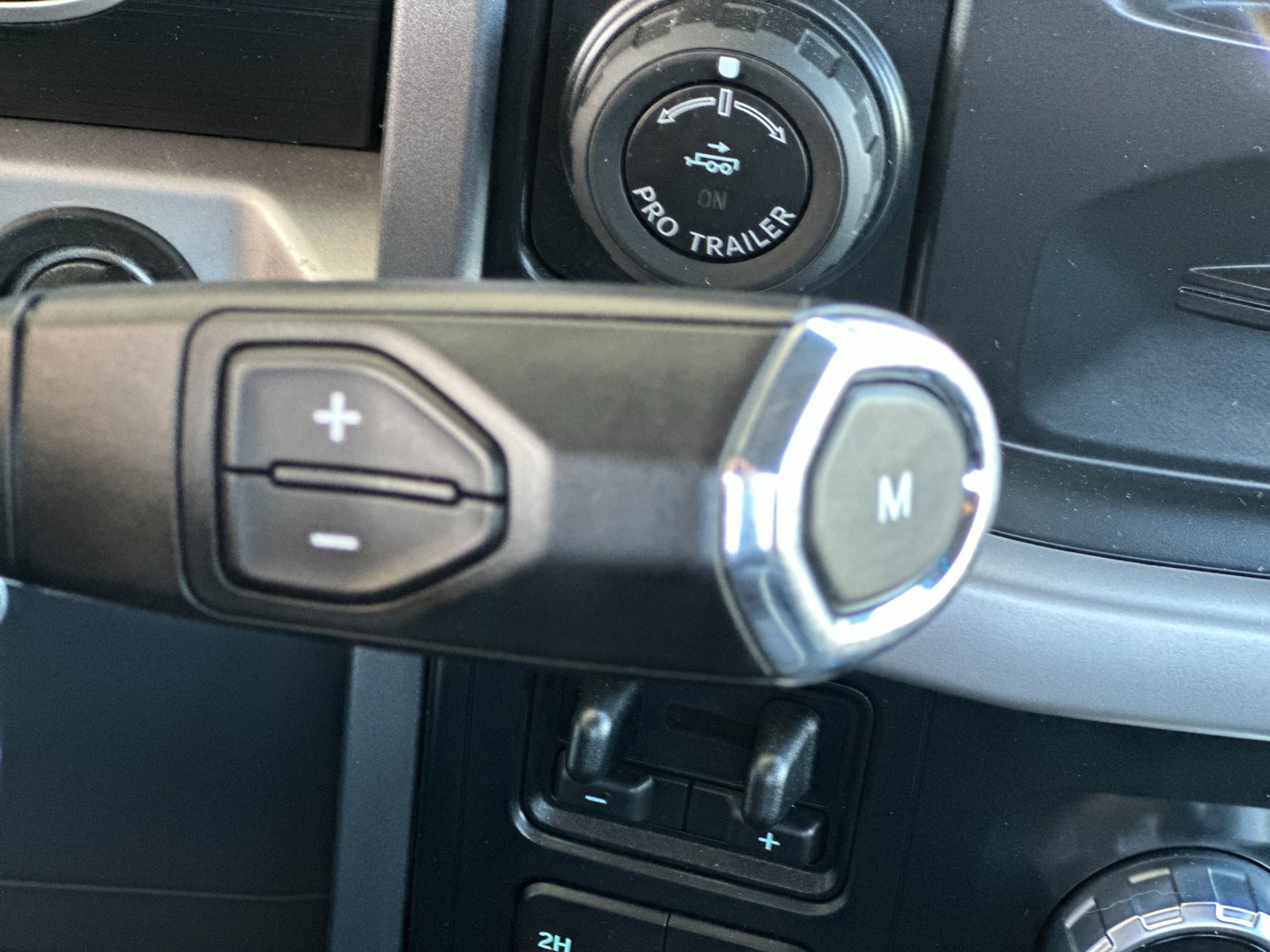 2023 Ford F-150 XLT photo 19