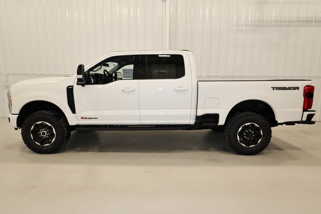 2025 Ford F-350 photo 2