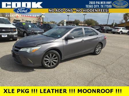 Used 2017 Toyota Camry XLE with VIN 4T1BF1FK2HU671207 for sale in Texas City, TX