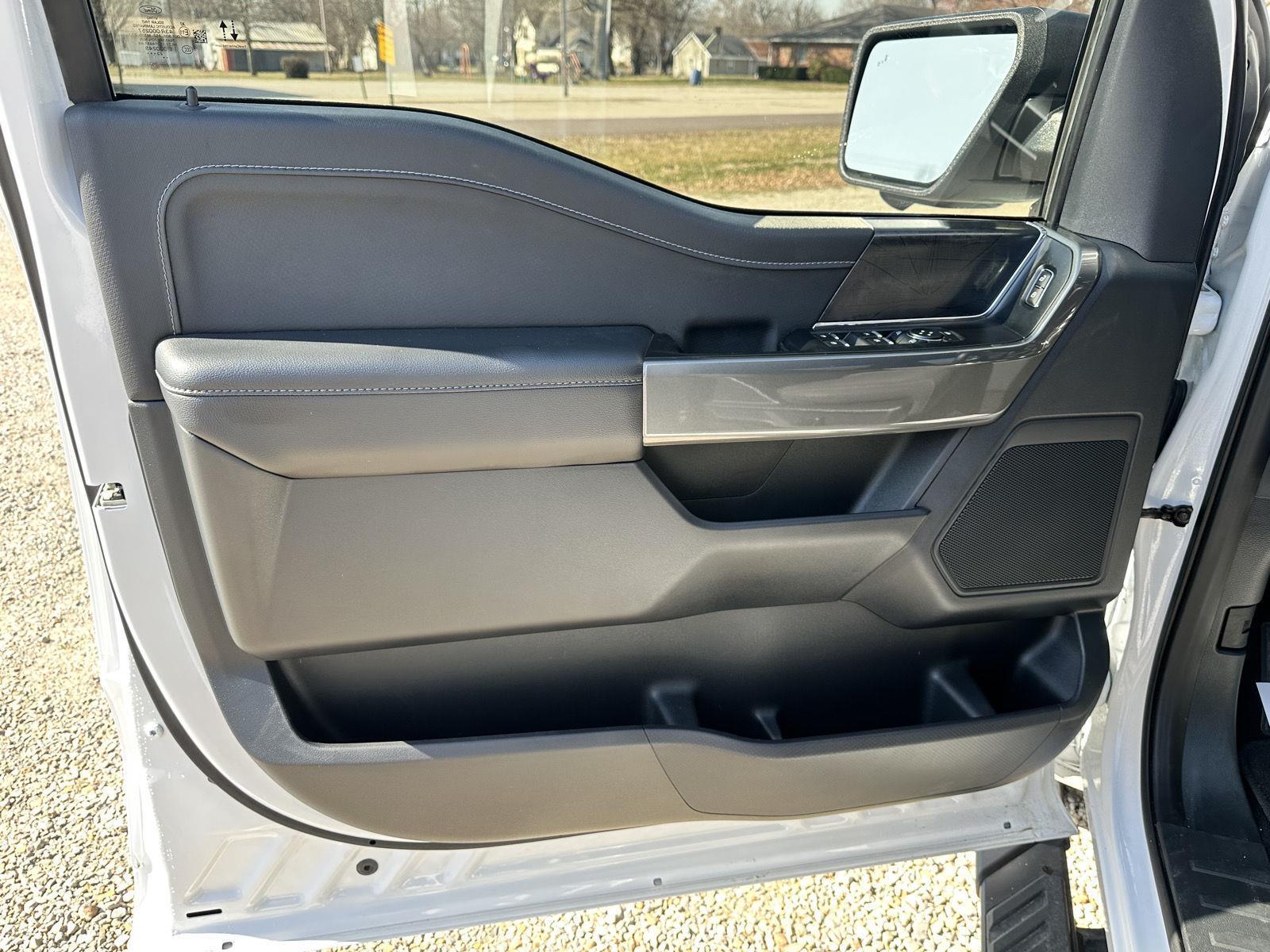 2023 Ford F-150 XLT photo 10