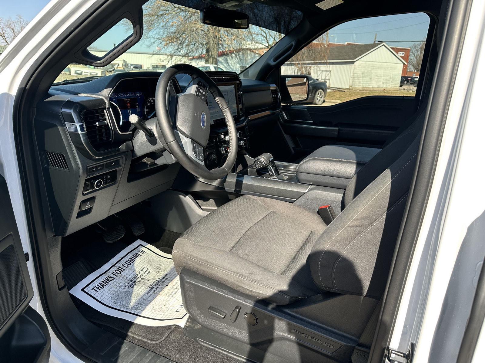 2023 Ford F-150 XLT photo 11
