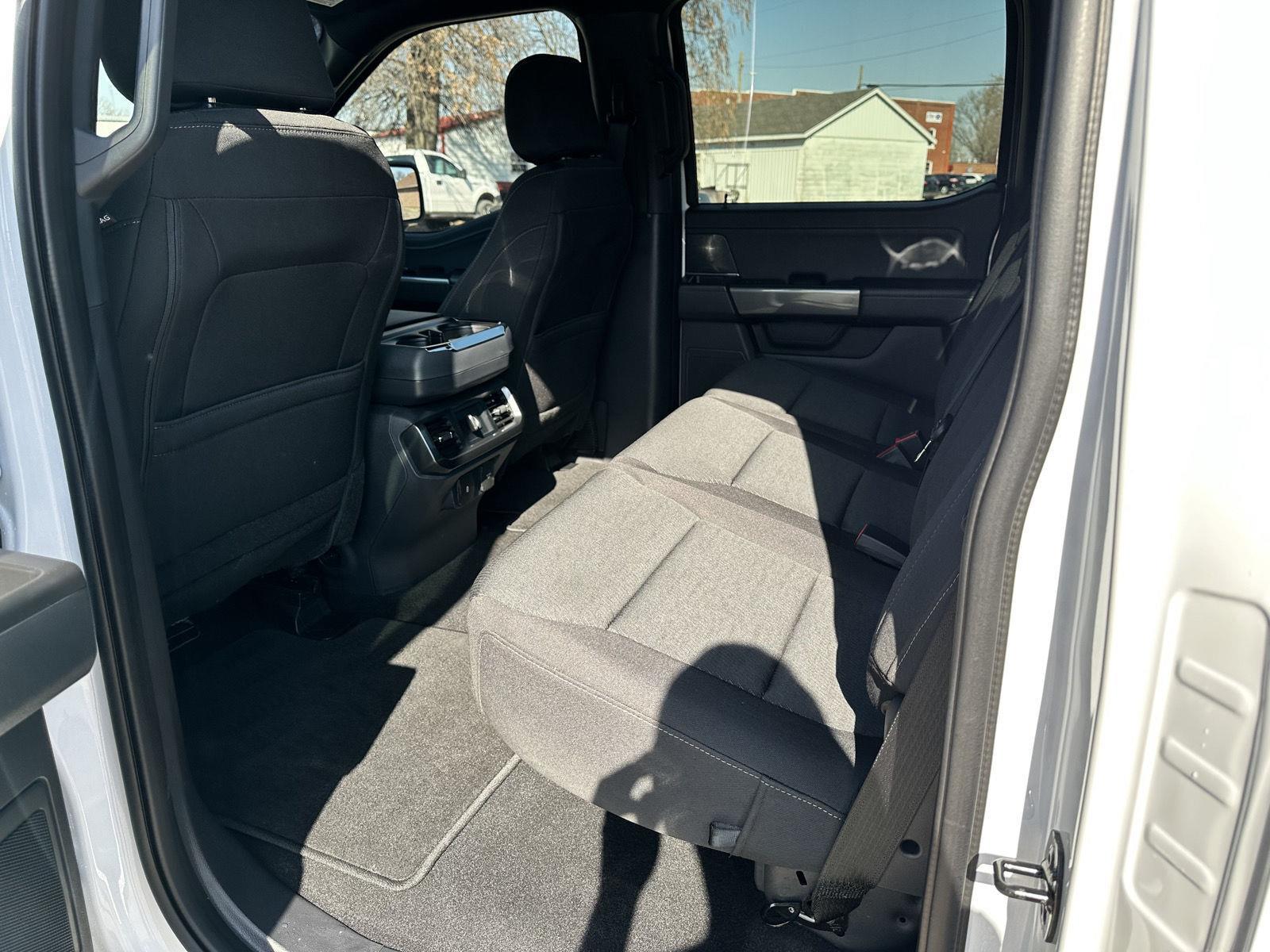 2023 Ford F-150 XLT photo 14