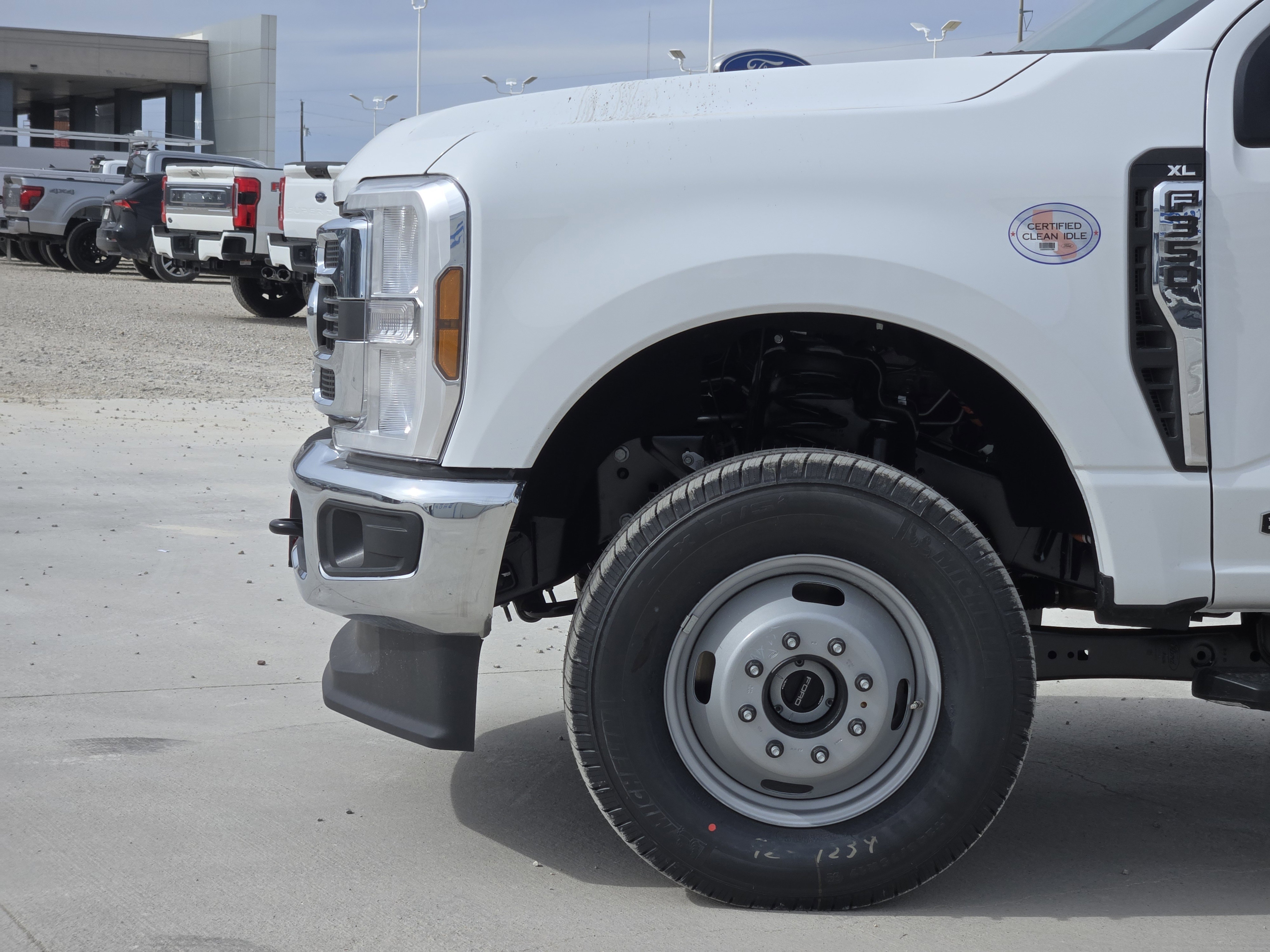 2025 Ford F-350 XL photo 5