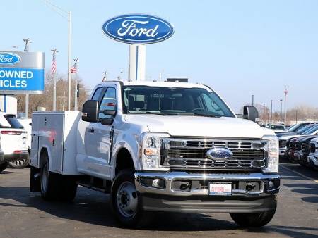 2024 Ford F-350SD XL Reading 9' Service Body