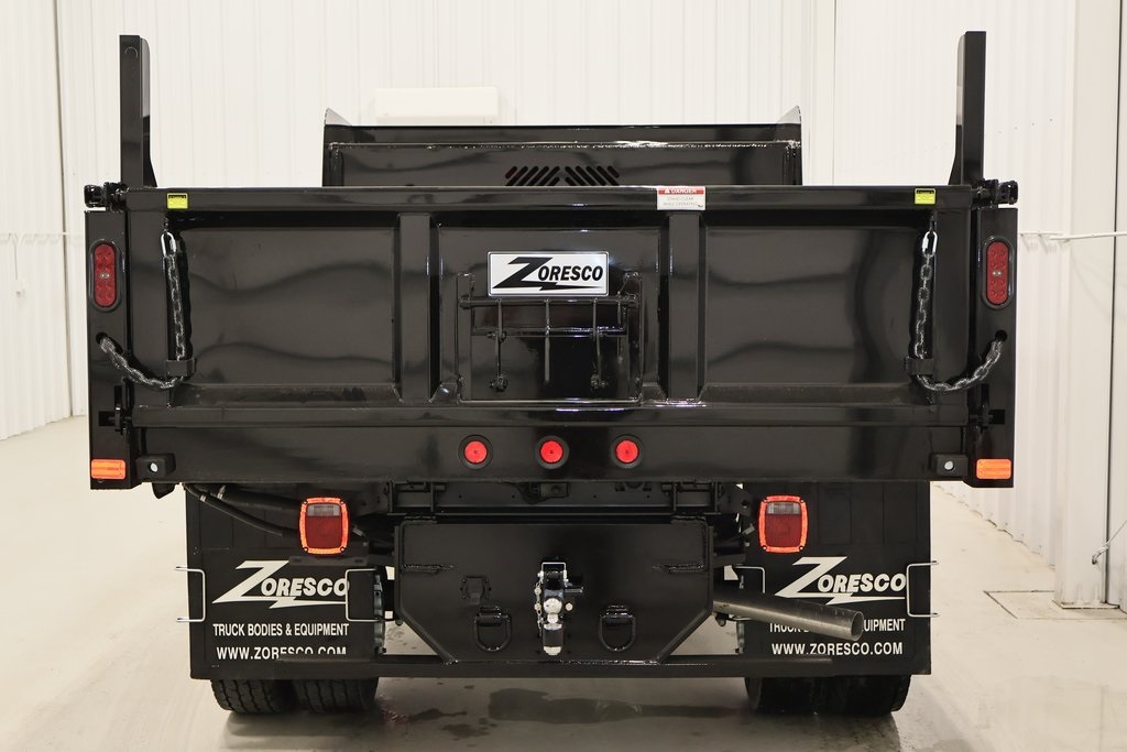 2024 Ford F-600 photo 3