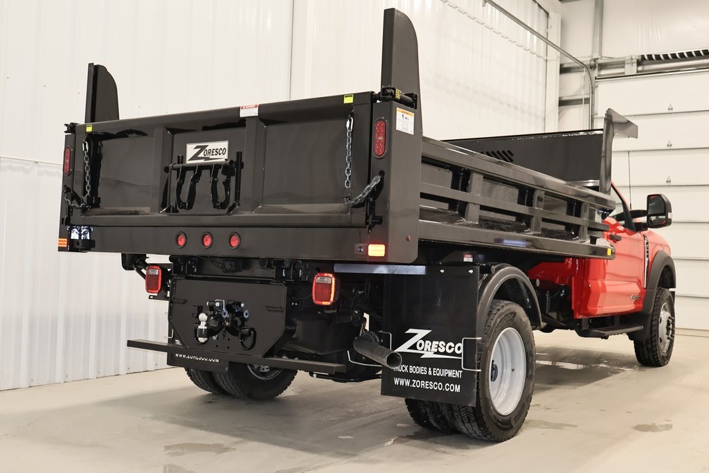 2024 Ford F-600 photo 4