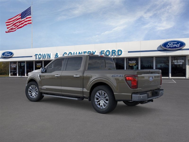 2025 Ford F-150 XLT photo 4