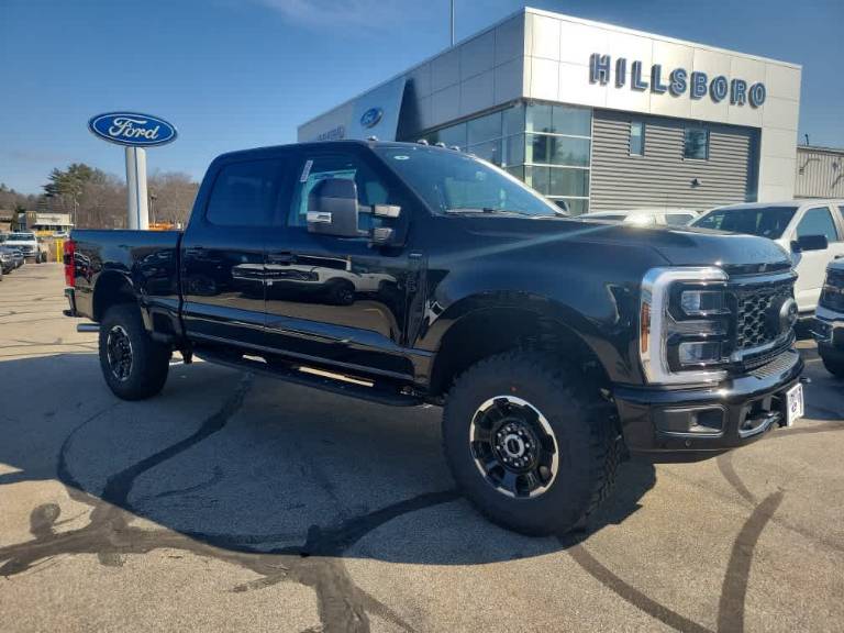 2025 Ford Super Duty F-350 SRW LARIAT