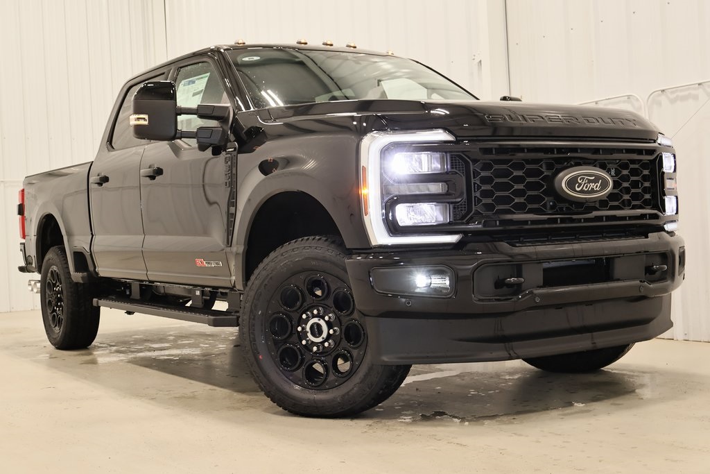 2025 Ford F-350 photo 30
