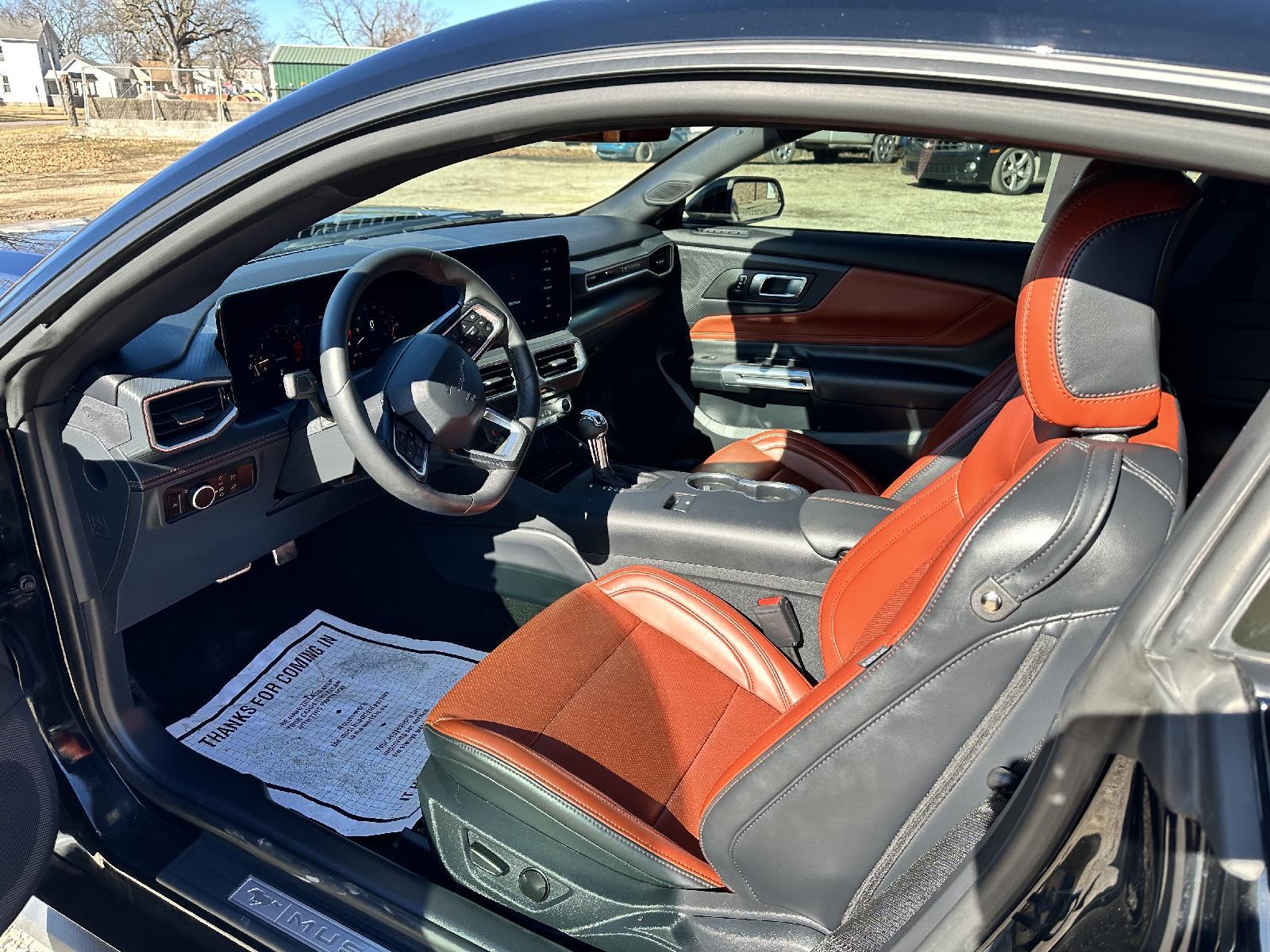 2024 Ford Mustang Premium photo 9