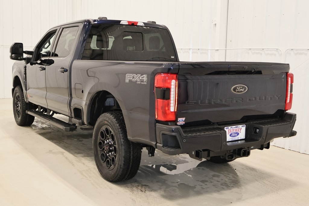 2025 Ford F-350 photo 3