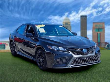 2022 Toyota Camry Hybrid SE Nightshade