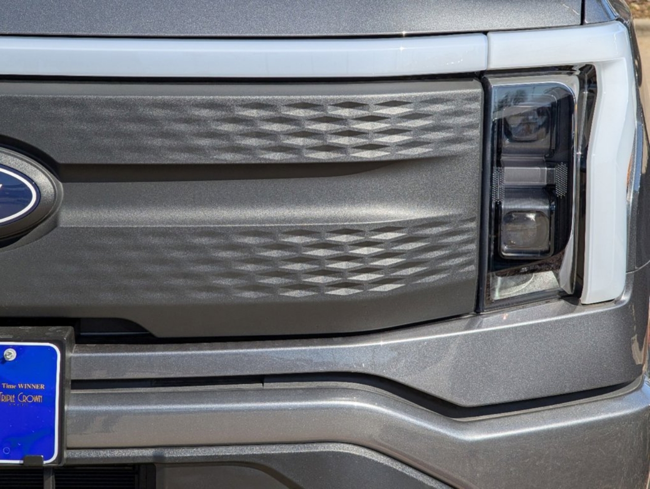 2024 Ford F-150 Lightning XLT - Photo 7