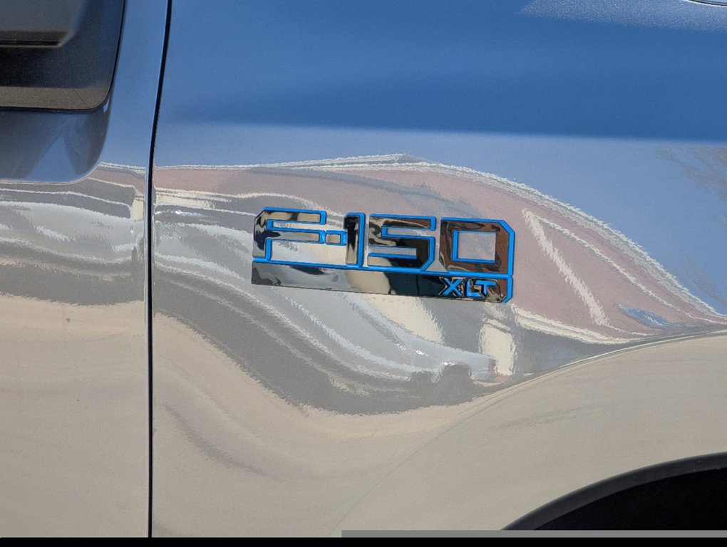 2024 Ford F-150 Lightning XLT photo 6