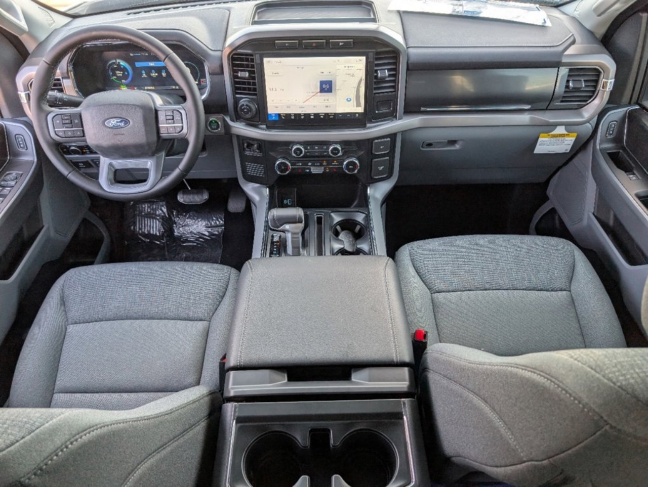 2024 Ford F-150 Lightning XLT - Photo 10