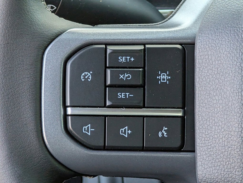 2024 Ford F-150 Lightning XLT photo 10