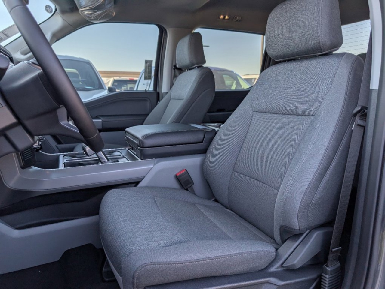 2024 Ford F-150 Lightning XLT - Photo 23