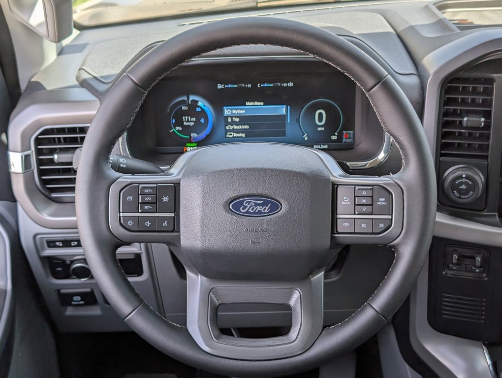 2024 Ford F-150 Lightning XLT photo 10