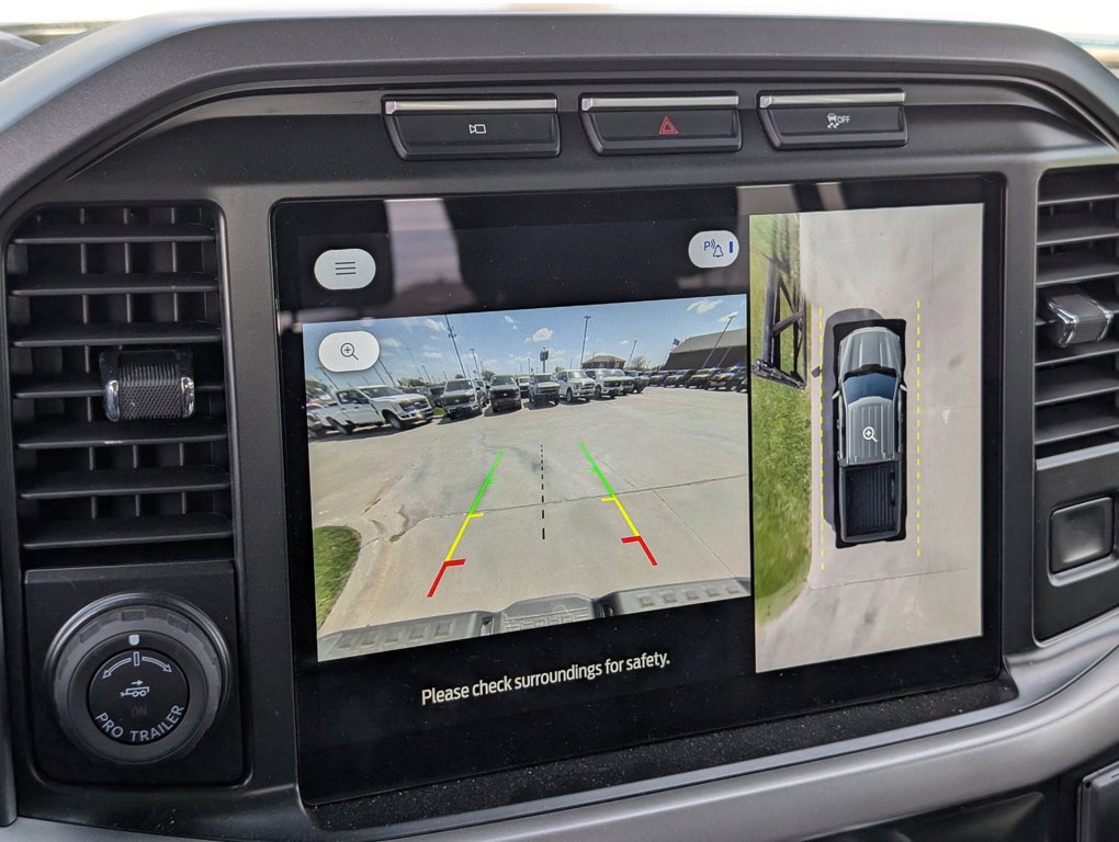 2024 Ford F-150 Lightning XLT photo 14