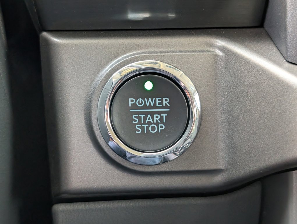 2024 Ford F-150 Lightning XLT photo 18