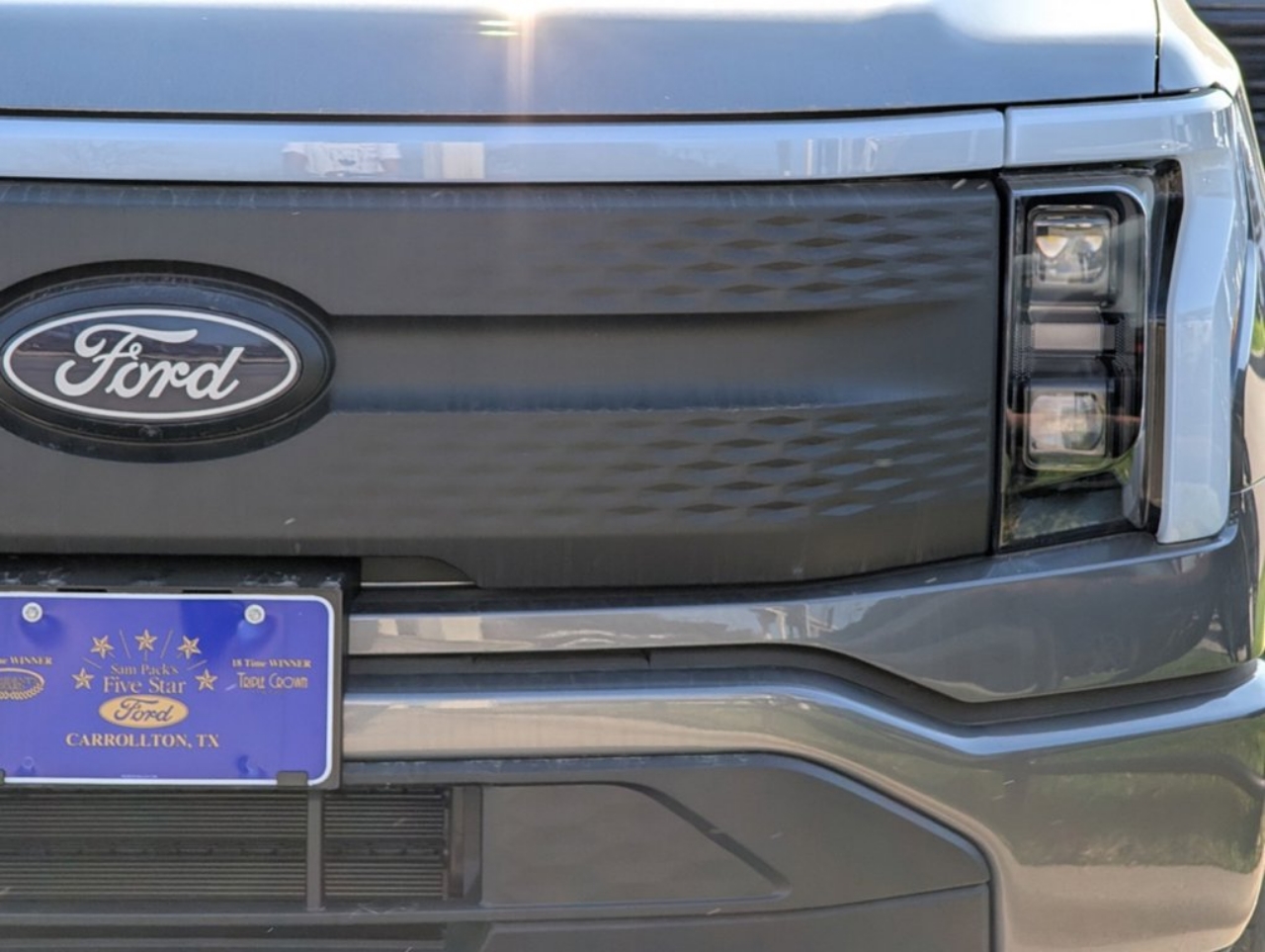 2024 Ford F-150 Lightning XLT - Photo 8