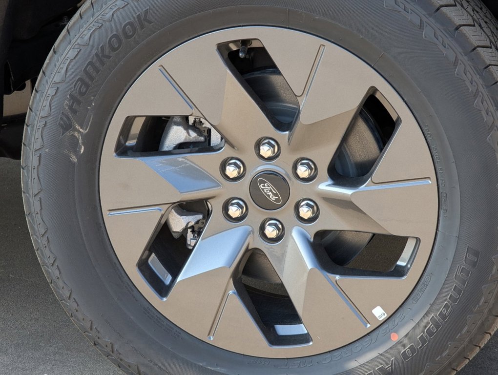 2024 Ford F-150 Lightning XLT photo 6