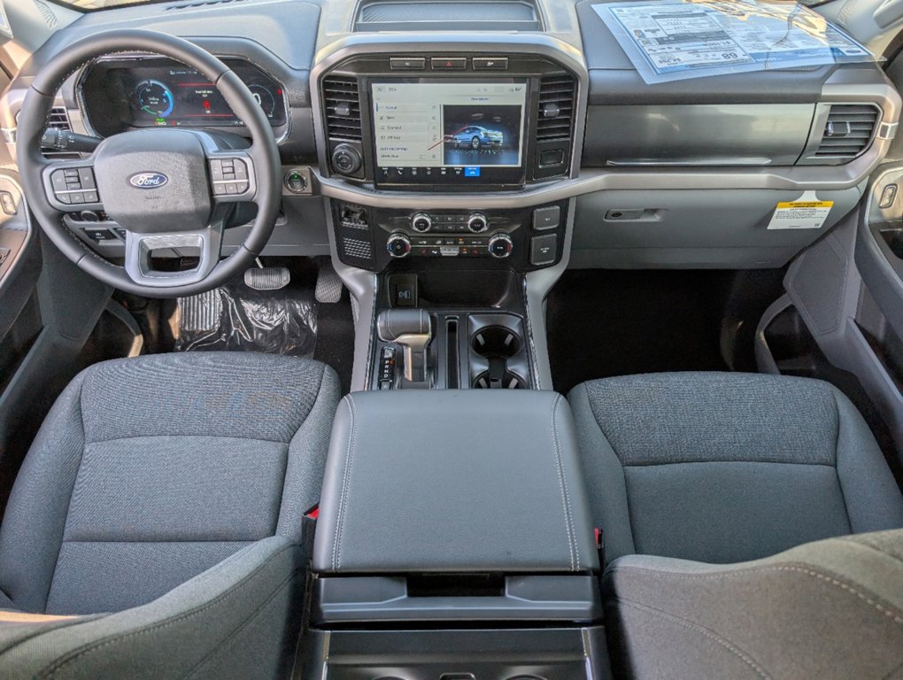 2024 Ford F-150 Lightning XLT photo 8