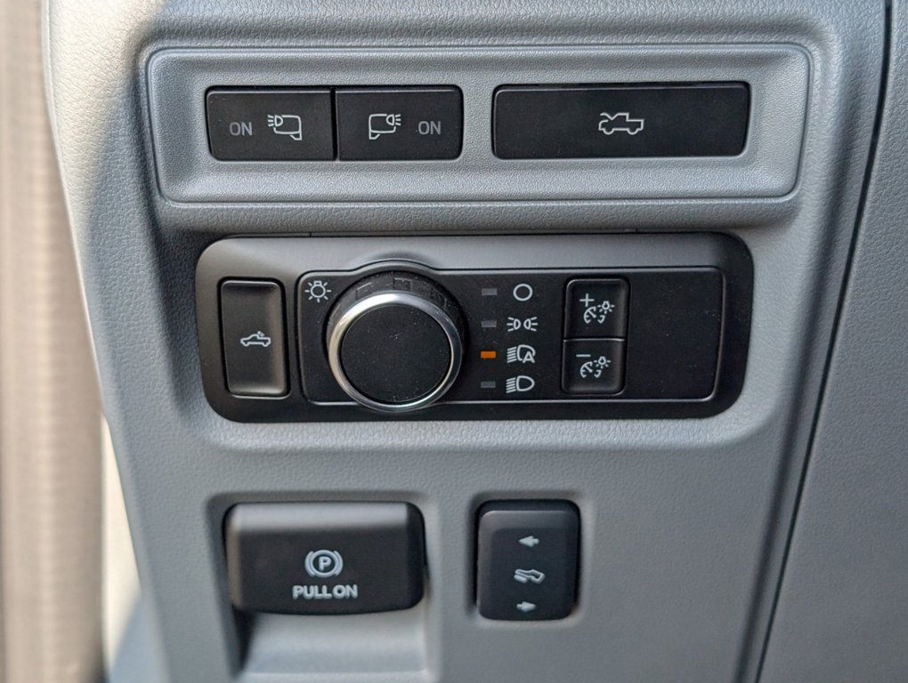 2024 Ford F-150 Lightning XLT photo 18