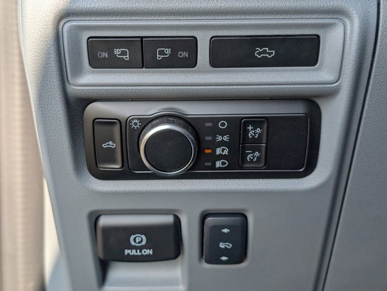 2024 Ford F-150 Lightning XLT - Photo 22