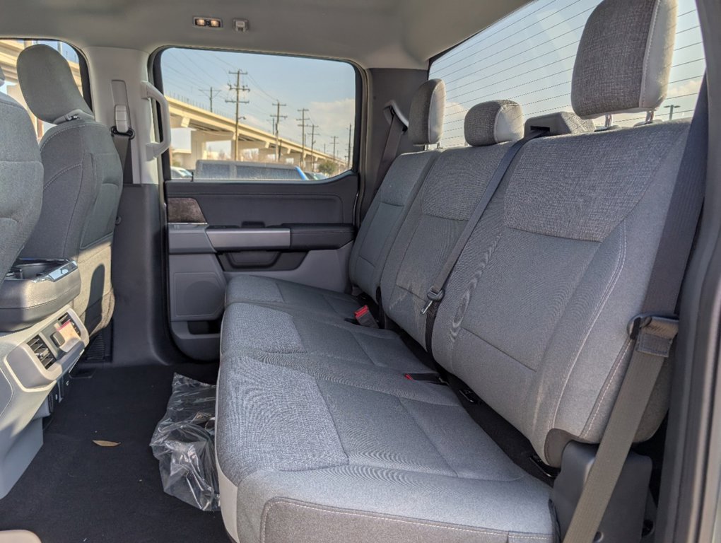 2024 Ford F-150 Lightning XLT photo 22