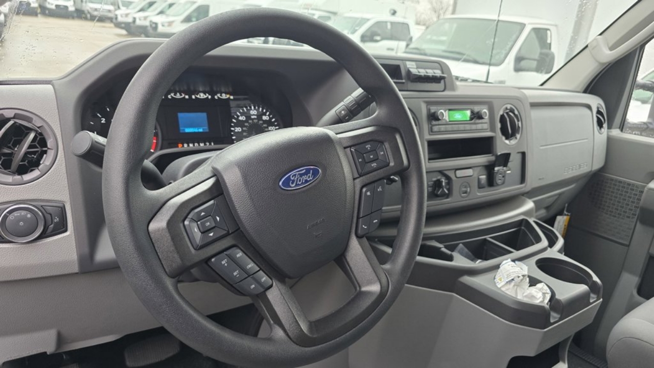 2025 Ford E-Series Cutaway Base - Photo 10