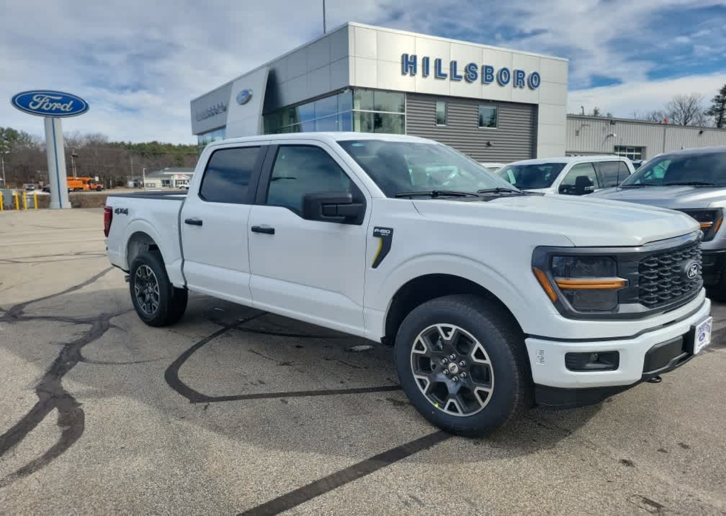 2025 Ford F-150 STX's photo