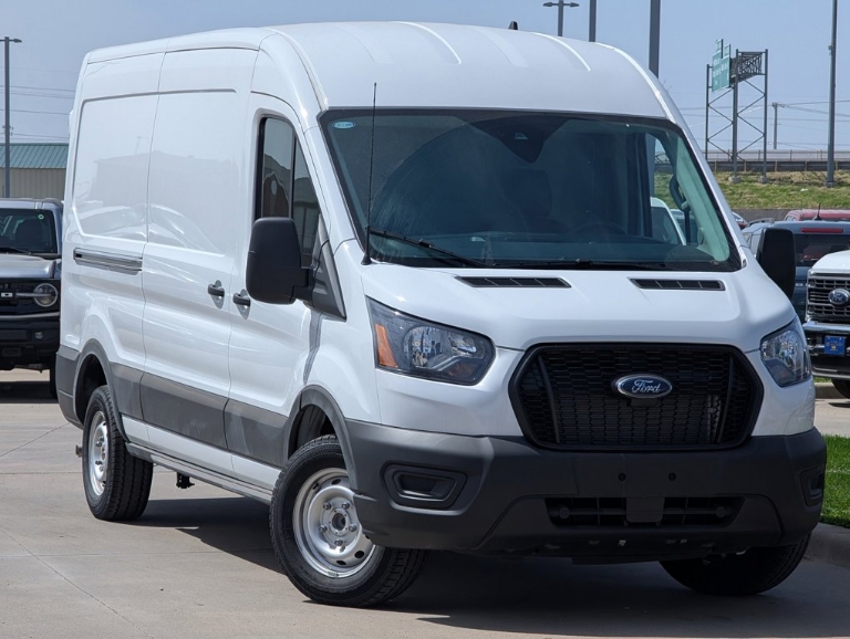 2023 Ford Transit Cargo Van