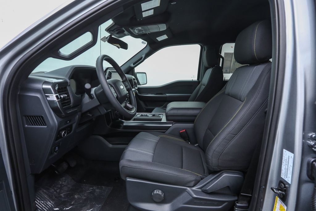 2025 Ford F-150 STX photo 6