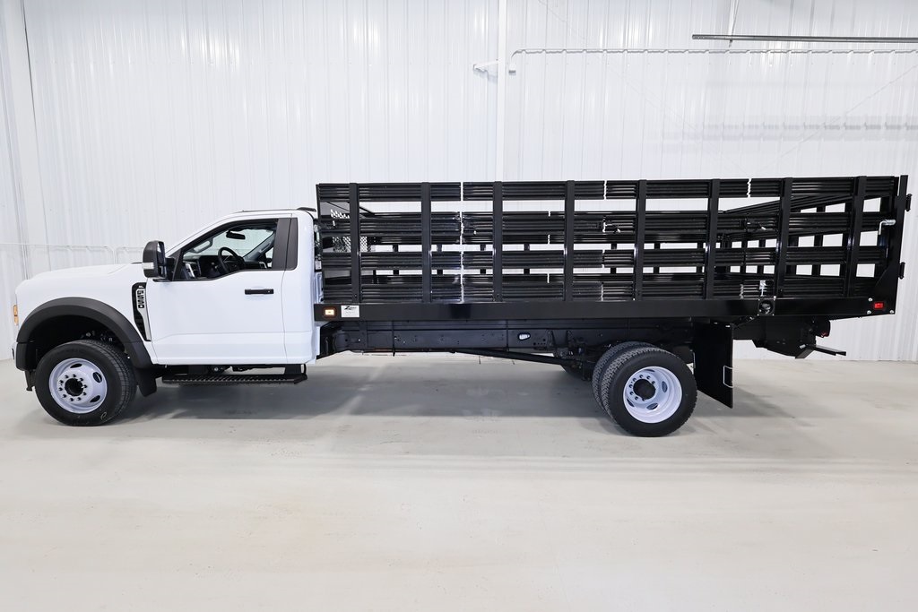 2024 Ford F-550 photo 2