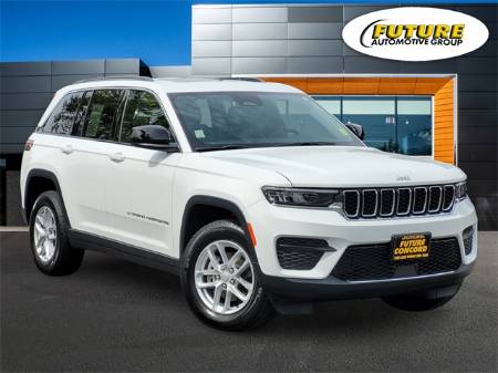 2024 Jeep Grand Cherokee Laredo