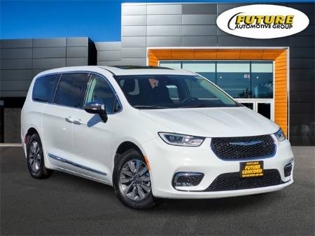 2023 Chrysler Pacifica Hybrid Limited