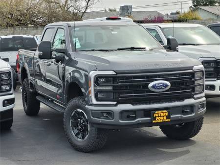 2025 Ford F-350SD Platinum