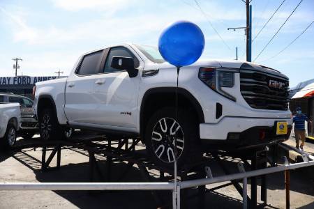 2024 GMC Sierra 1500 AT4