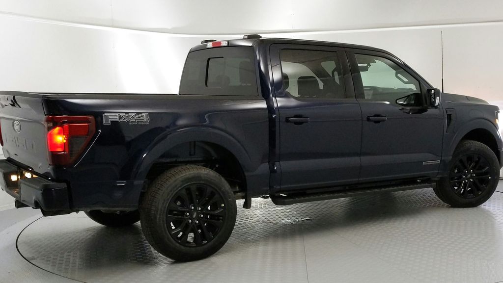 2025 Ford F-150 XLT photo 3