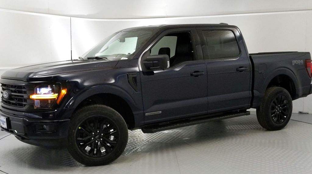 2025 Ford F-150 XLT photo 7
