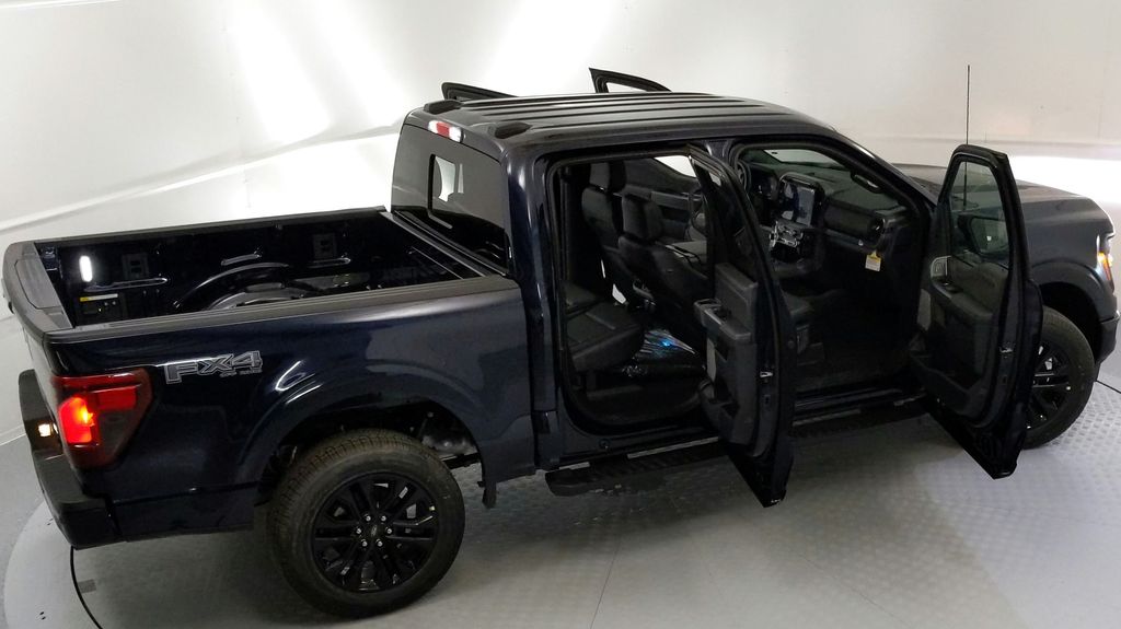 2025 Ford F-150 XLT photo 22
