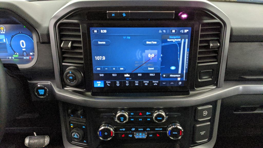 2025 Ford F-150 XLT photo 26