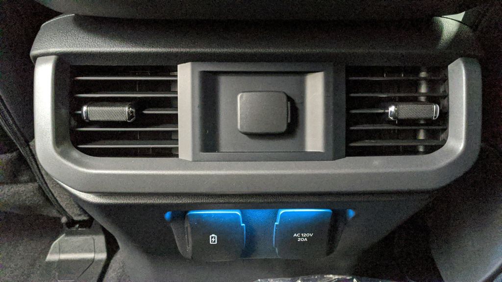 2025 Ford F-150 XLT photo 31