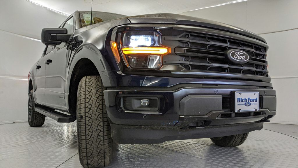 2025 Ford F-150 XLT photo 38