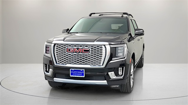 Used 2022 GMC Yukon XL Denali with VIN 1GKS2JKL1NR126861 for sale in Irving, TX