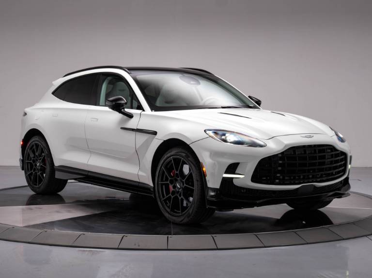 2025 Aston Martin DBX 707