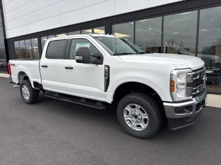2025 Ford Super Duty F-350 SRW XLT